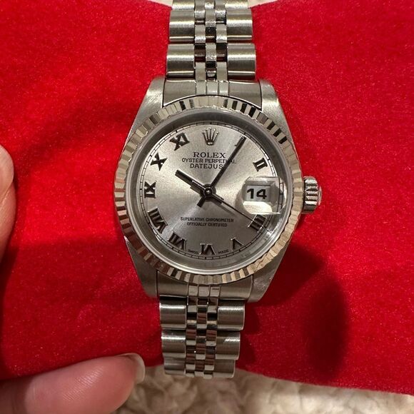 Rolex Datejust Stainless Steel 26mm Silver Roman Dial 79174 Womens main image 7